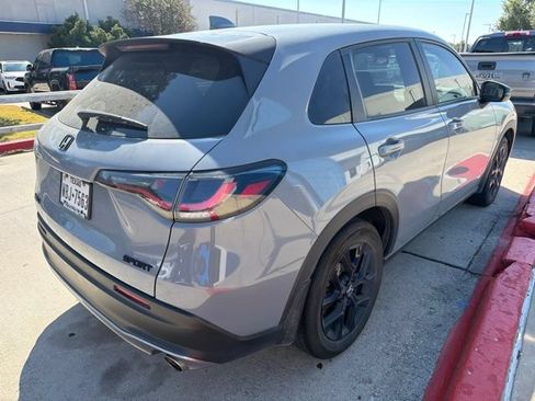 Used 2025 Honda HR-V Sport image 5