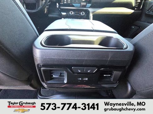 Used 2024 GMC Sierra 2500 AT4 w/ AT4 Premium Plus Package AWD/4WD image 33
