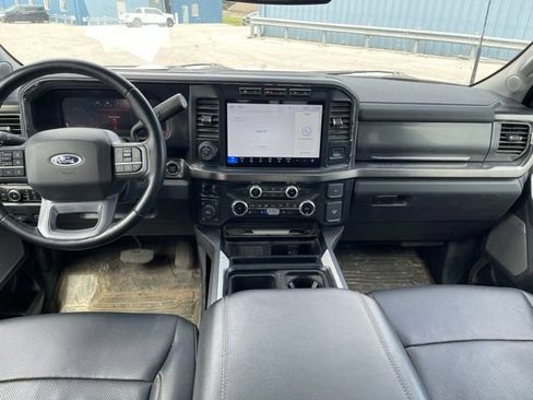Used 2023 Ford F350 Lariat w/ Lariat Ultimate Package AWD/4WD image 3