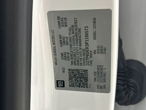 Used 2023 GMC Canyon AT4 w/ AT4 Premium Package image 20