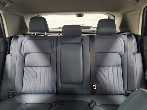 Used 2024 Nissan Ariya AWD image 14