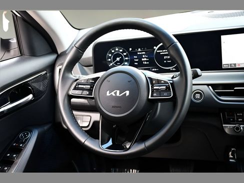 Used 2024 Kia Seltos EX AWD/4WD image 17