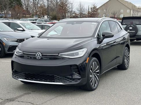 Used 2023 Volkswagen ID.4 Pro S Plus image 3