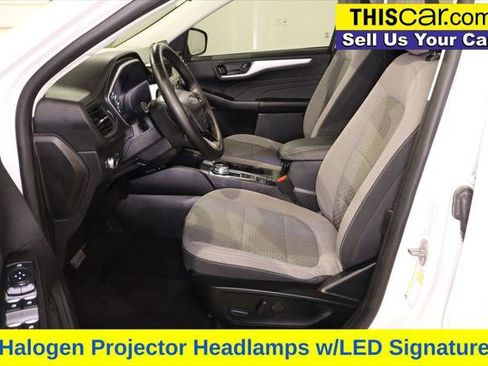 Used 2022 Ford Escape SE w/ SE Sport Appearance Package FWD image 24
