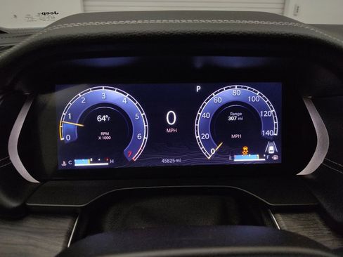 Used 2022 Jeep Grand Cherokee L Limited w/ Trailer Tow Group (B) image 23