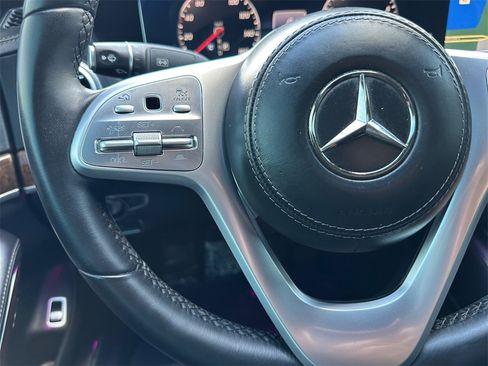 Used 2018 Mercedes-Benz S 560 4MATIC Sedan image 25