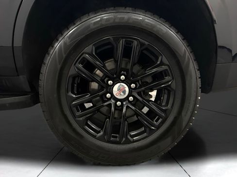 Used 2021 GMC Yukon SLT w/ SLT Premium Package AWD/4WD image 22