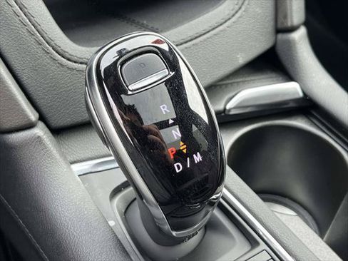 Used 2024 Cadillac XT6 Premium Luxury AWD/4WD image 32