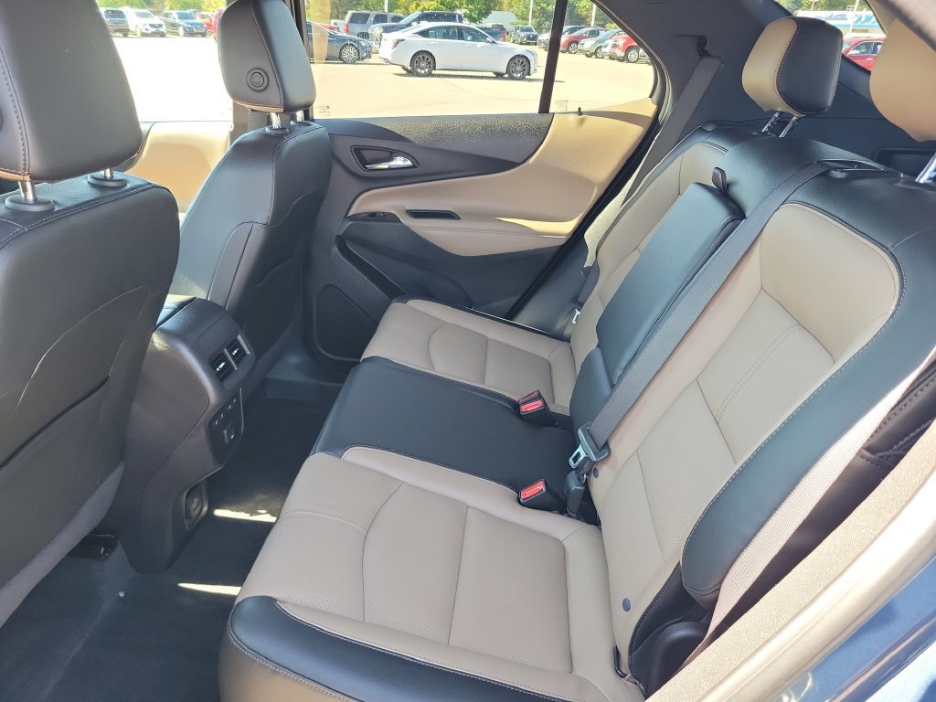 Used 2024 Chevrolet Equinox Premier FWD image 30