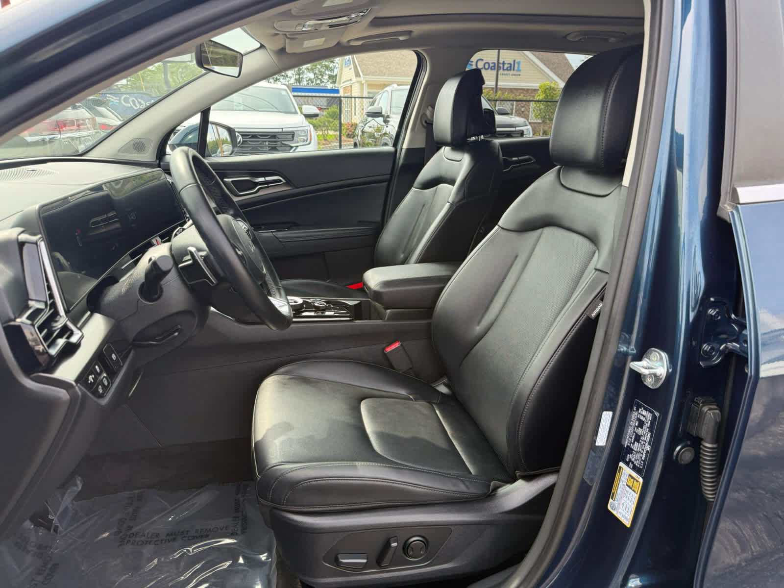 Used 2025 Kia Sportage EX w/ EX Premium Package AWD/4WD image 19