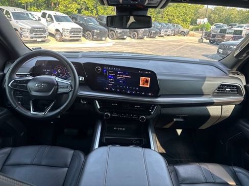 Used 2025 Chevrolet Tahoe RST w/ Comfort Package AWD/4WD image 30