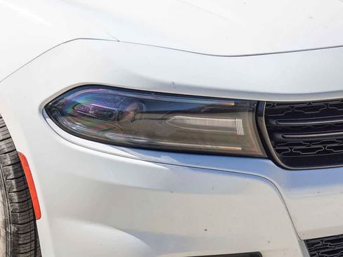 Used 2020 Dodge Charger SXT image 4