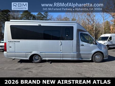 New 2025 Mercedes-Benz Sprinter 4500 image 2
