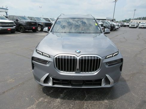 Used 2023 BMW X7 xDrive40i w/ Executive Package AWD/4WD image 13