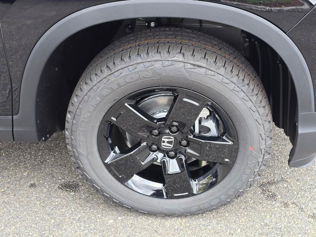 New 2026 Honda Ridgeline Black Edition image 9