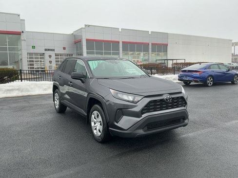 Certified 2022 Toyota RAV4 LE image 3