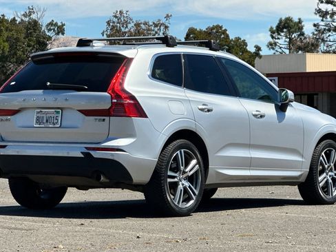 Used 2020 Volvo XC60 T5 Momentum w/ Premium Package AWD/4WD image 3