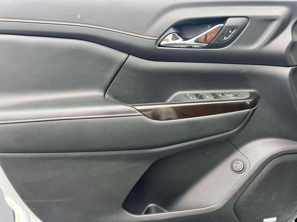 Used 2020 GMC Acadia AT4 w/ Driver Alert Package II AWD/4WD image 16