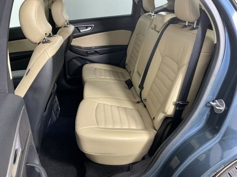 Used 2016 Ford Edge SEL w/ Equipment Group 201A AWD/4WD image 9