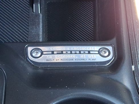 Used 2025 Ford Bronco Outer Banks AWD/4WD image 25
