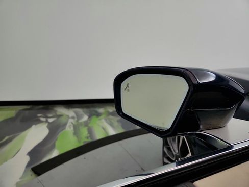 Used 2018 Lincoln Continental Reserve AWD/4WD image 16