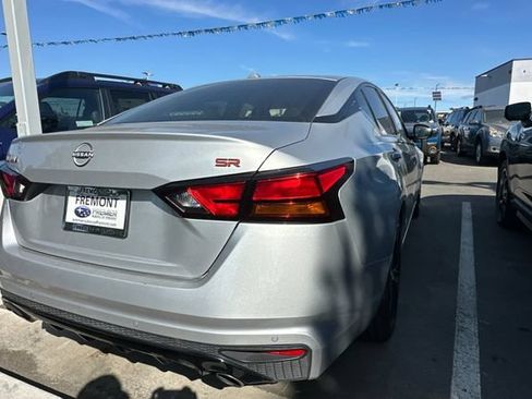 Used 2024 Nissan Altima 2.5 SR FWD image 5