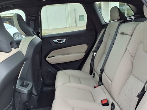 New 2026 Volvo XC60 B5 Core image 16