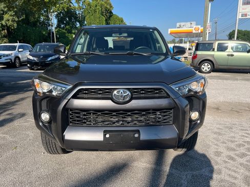 Used 2016 Toyota 4Runner SR5 AWD/4WD image 5
