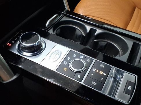 Used 2019 Land Rover Discovery HSE Luxury image 17