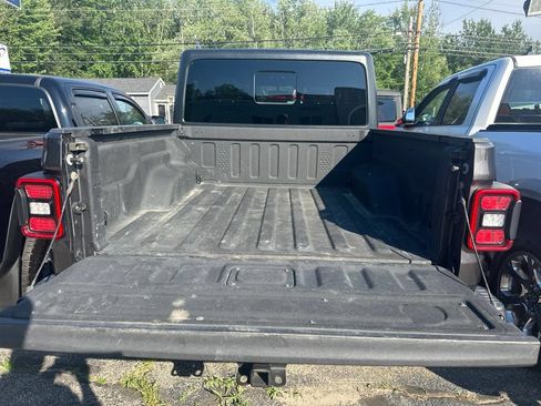 Used 2021 Jeep Gladiator Rubicon w/ Dual Top Group AWD/4WD image 35