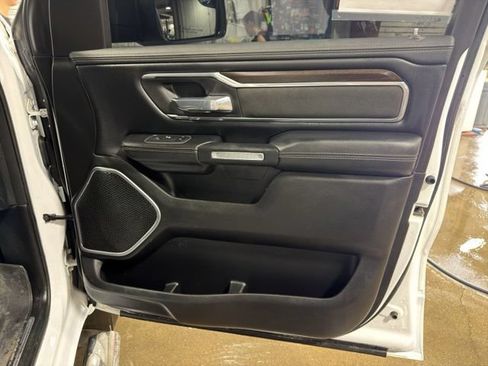 Used 2022 RAM 1500 Laramie AWD/4WD image 23