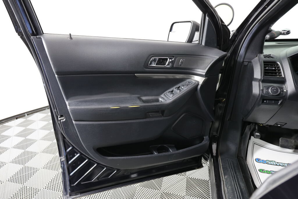 Used 2019 Ford Explorer 4WD Police Interceptor image 12