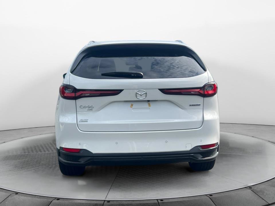 Certified 2026 MAZDA CX-90 Plug-In Hybrid w/ Preferred AWD/4WD image 6