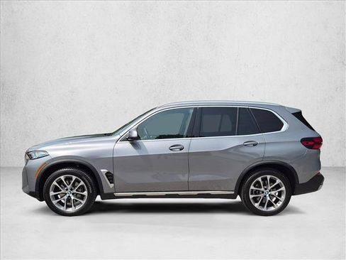 Certified 2026 BMW X5 xDrive40i w/ Climate Comfort Package AWD/4WD image 9