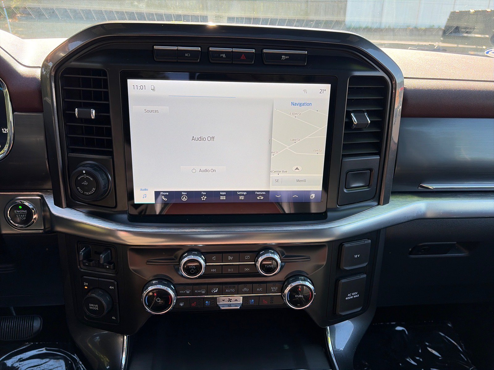 Used 2022 Ford F150 Lariat w/ Equipment Group 502A High AWD/4WD image 21