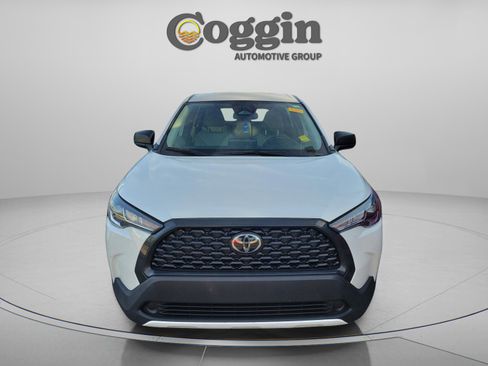 Used 2023 Toyota Corolla Cross L image 7