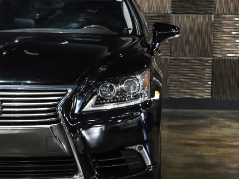 Used 2015 Lexus LS 460 L RWD image 47