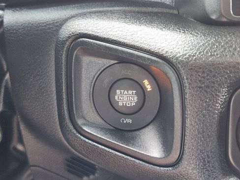 Used 2024 Jeep Wrangler Unlimited Sport AWD/4WD image 25