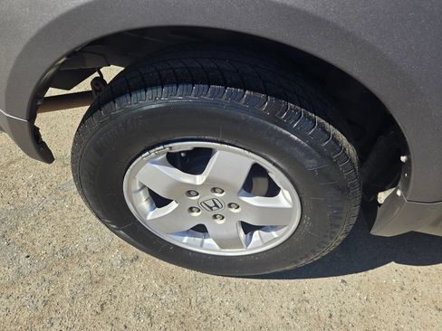 Used 2004 Honda Element EX image 27