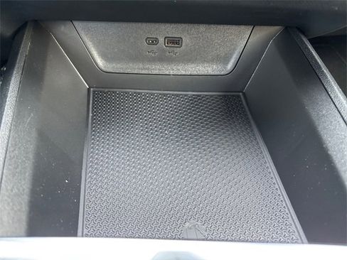 New 2026 Chevrolet Equinox LT image 21