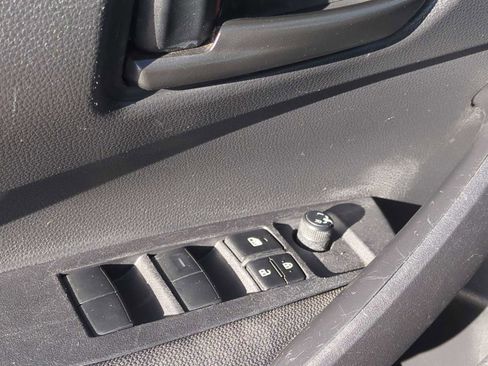 Used 2024 Toyota Corolla LE image 20