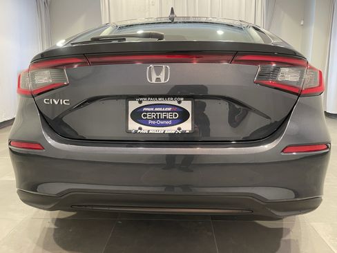 Used 2022 Honda Civic EX-L image 6