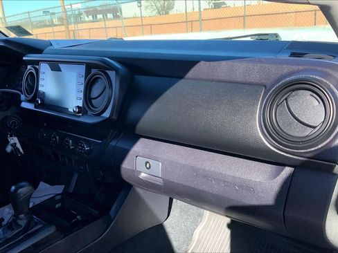 Certified 2020 Toyota Tacoma SR image 16