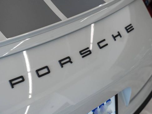 Used 2018 Porsche 911 GT3 RWD image 9