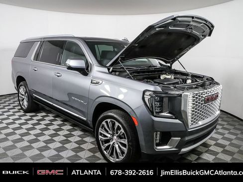 Used 2021 GMC Yukon XL Denali w/ Denali Premium Package image 40