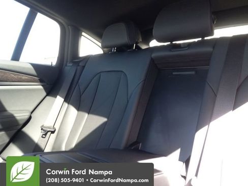 Used 2025 BMW X4 xDrive30i AWD/4WD image 26