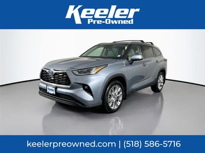 Used 2023 Toyota Highlander Limited