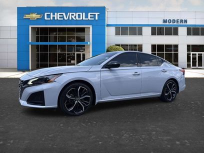 Used 2023 Nissan Altima 2.5 SR