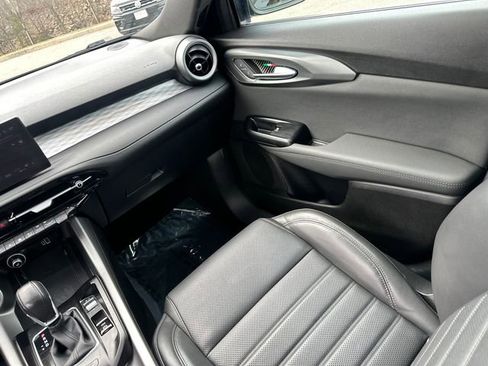 Used 2024 Alfa Romeo Tonale Sprint w/ Premium Interior Package AWD/4WD image 22