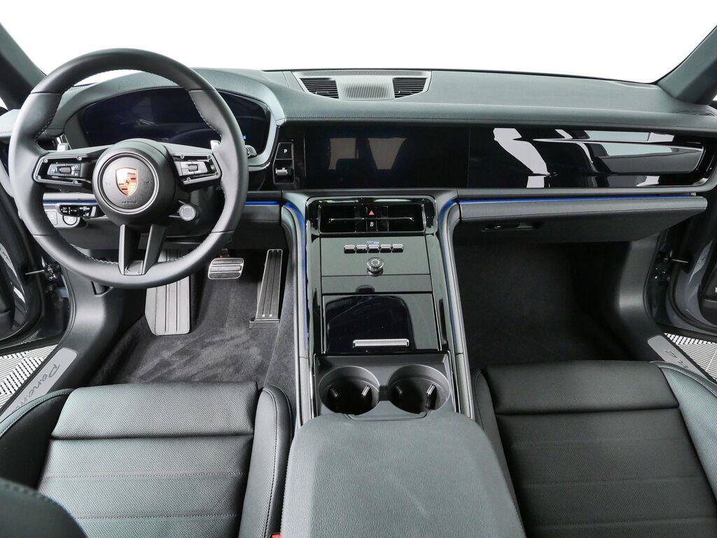 New 2026 Porsche Panamera image 19